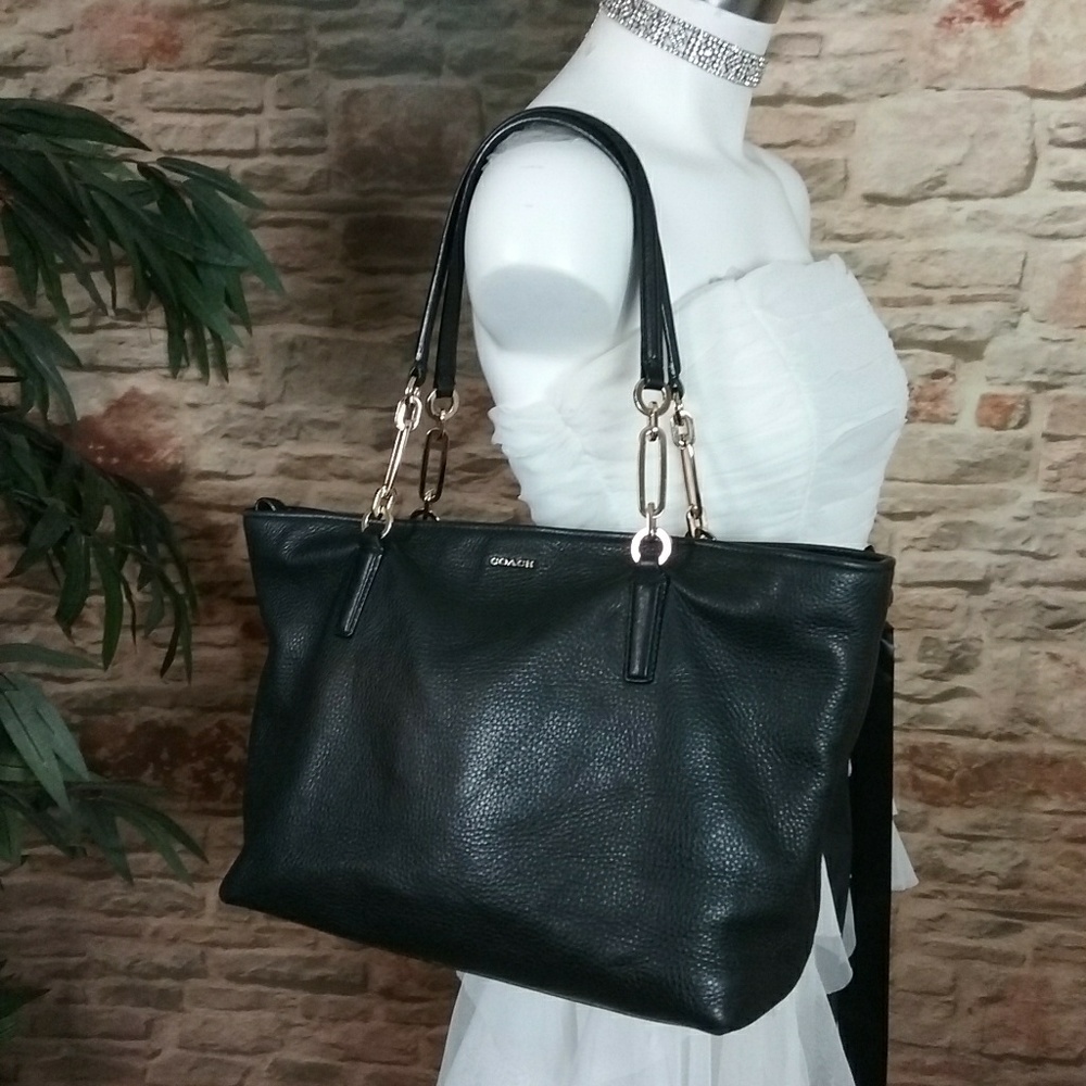 Coach Tote Madison East West Purse Pebbled Leather